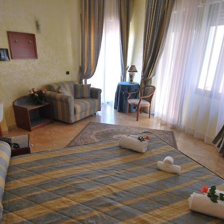 Hotel San Giuseppe - Cityhotel Catanzaro Ngoại thất bức ảnh