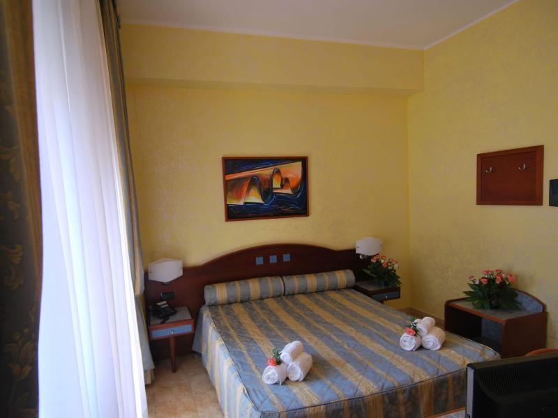 Hotel San Giuseppe - Cityhotel Catanzaro Ngoại thất bức ảnh