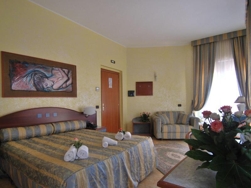 Hotel San Giuseppe - Cityhotel Catanzaro Ngoại thất bức ảnh
