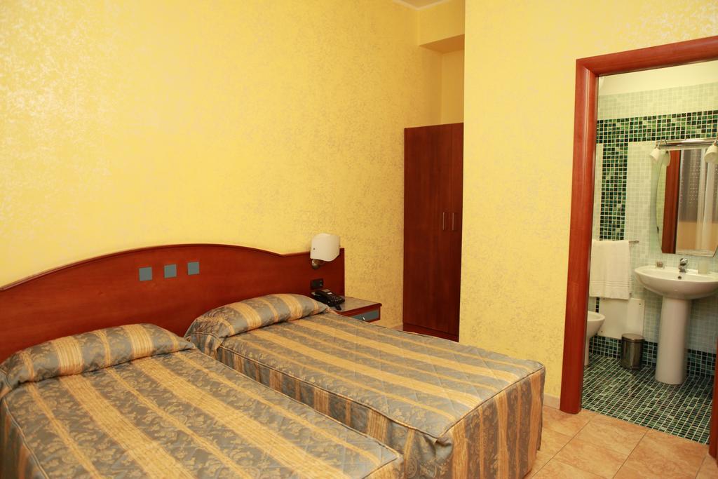 Hotel San Giuseppe - Cityhotel Catanzaro Ngoại thất bức ảnh