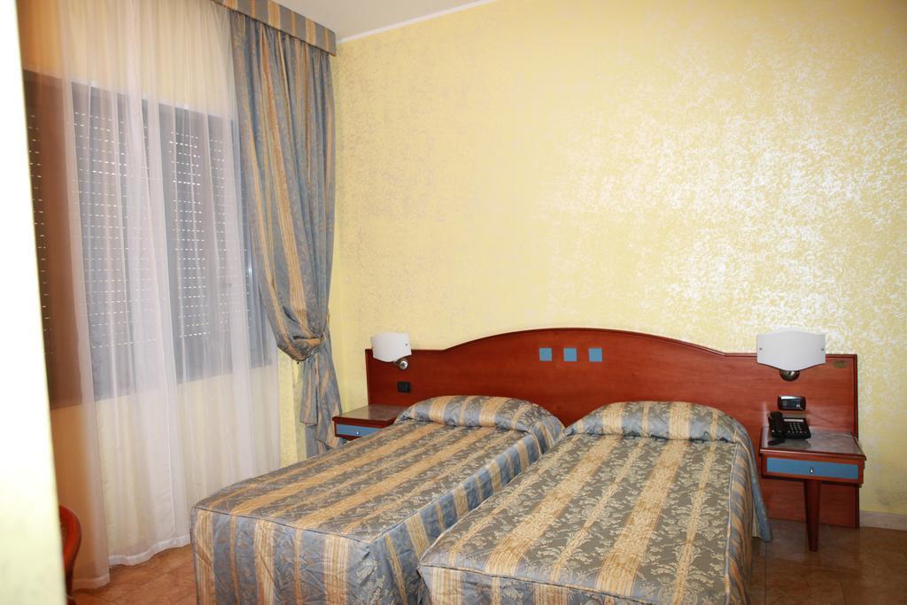 Hotel San Giuseppe - Cityhotel Catanzaro Phòng bức ảnh