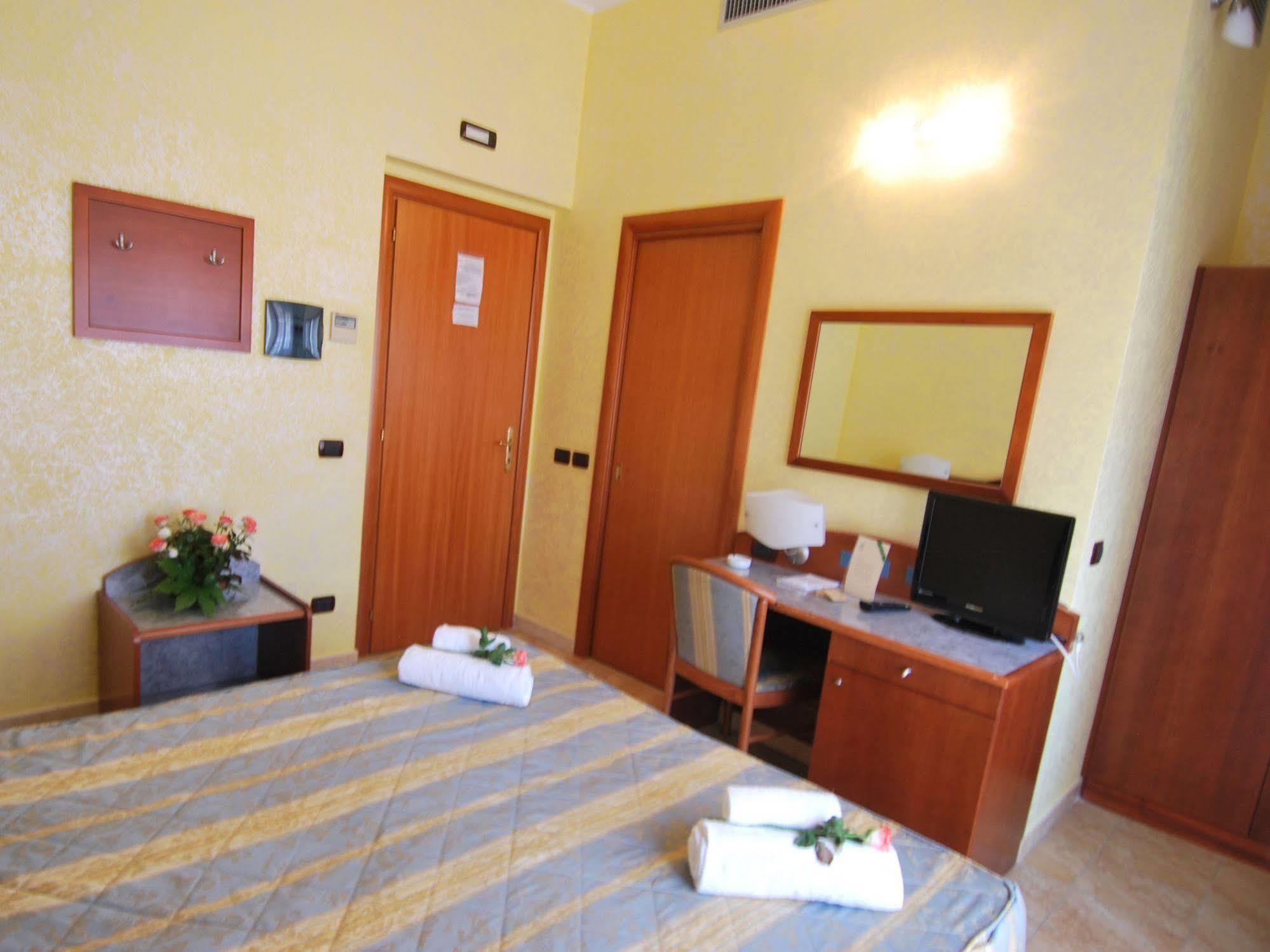 Hotel San Giuseppe - Cityhotel Catanzaro Ngoại thất bức ảnh